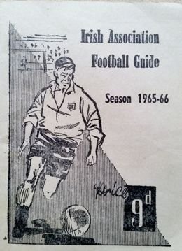 Przewodnik Piłkarskiego Związku Irlandii Północnej na sezon 1965/1966