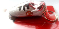Brelok Manchester United but (produkt oficjalny)