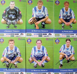 6 zdjęć piłkarzy Lecha Poznań 2003 (z oryginalnymi autografami)