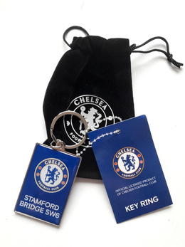 Brelok Chlesea Londyn Stamford Bridge duży w zamszowym etui (produkt oficjalny)