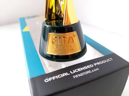 Replika trofeum Mistrzostwa Świata FIFA Kobiet Australia Nowa Zelandia 2023 (produkt oficjalny) 15,5 cm
