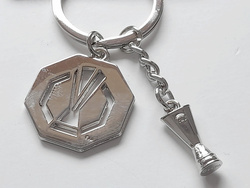 Brelok Liga Europy UEFA logo i miniatura trofeum, metalowy (produkt oficjalny)