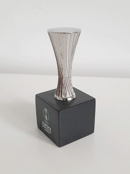 Replika Puchar Liga Konferencji Europy - miniatura (produkt oficjalny UEFA)