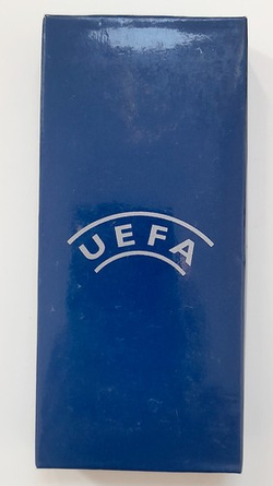 Brelok UEFA herb kłódka, w etui (produkt oficjalny)