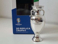 Replika trofeum UEFA Euro 2024 Niemcy, 8 cm (produkt oficjalny)