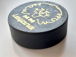 Krążek hokejowy Mistrzostwa Świata i Europy Helsinki 1974 - Reprezentacja Finlandii (produkt oficjalny) 