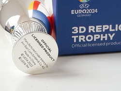 Replika trofeum UEFA Euro 2024 Niemcy, 8 cm (produkt oficjalny)