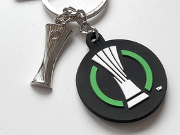 Brelok Liga Konferencji logo i mini trofeum (produkt oficjalny)