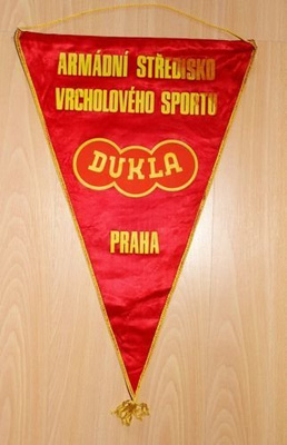 Proporczyk Dukla Praga (stary)