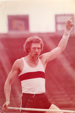 Pocztówka Władysław Kozakiewicz (lekkoatletyka) XXI Igrzyska Olimpijskie Montreal 1976