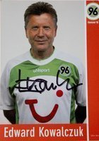 Zdjęcie trener Edward Kowalczuk (Hannover 96) z oryginalnym autografem