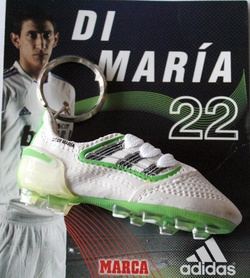 Brelok Angel Di Maria but (produkt oficjalny adidas)