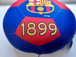 Poduszka FC Barcelona z herbem okrągła (produkt oficjalny)