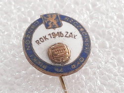 Odznaka Szczeciński Okręgowy Związek Piłki Nożnej, z nakładką (PRL, emalia)
