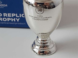 Replika trofeum UEFA Euro 2024 Niemcy, 8 cm (produkt oficjalny)