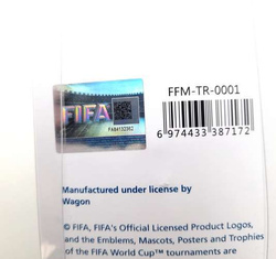 Mini replika 3D Trofeum Piłkarskie Mistrzostwa Świata FIFA, pozłacana (produkt oficjalny) 7 cm