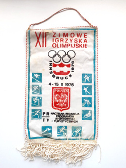 Proporczyk XII Zimowe Igrzyska Olimpijskie Innsbruck 1976, duży (PRL)