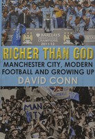 Bogatsi od Boga. Manchester City, współczesny futbol i rozwój