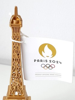 Miniatura Wieża Eiffla 3D Igrzyska Olimpijskie i Paraolimpijskie Paryż 2024, pozłacana 15 cm (produkt oficjalny)