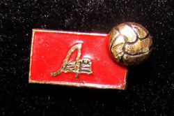 Odznaka Lokomotiw Moskwa z piłką (ZSRR, lakier)
