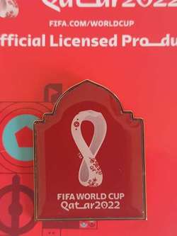 Odznaka Mistrzostwa Świata Katar 2022 logo na tarczy (produkt oficjalny)