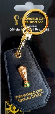 Brelok Mistrzostwa Świata Katar 2022 skórzany z otwieraczem (produkt oficjalny)