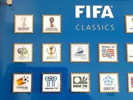 Odznaki Mistrzostwa Świata historyczne znaki. FIFA Classics - zestaw 22 sztuk w ramce (produkt oficjalny) 