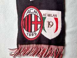 Szalik AC Milan Jesteśmy Mistrzami (produkt oficjalny)