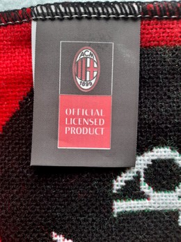 Szalik AC Milan Jesteśmy Mistrzami (produkt oficjalny)