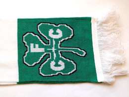 Szalik Celtic Glasgow paski i emblematy